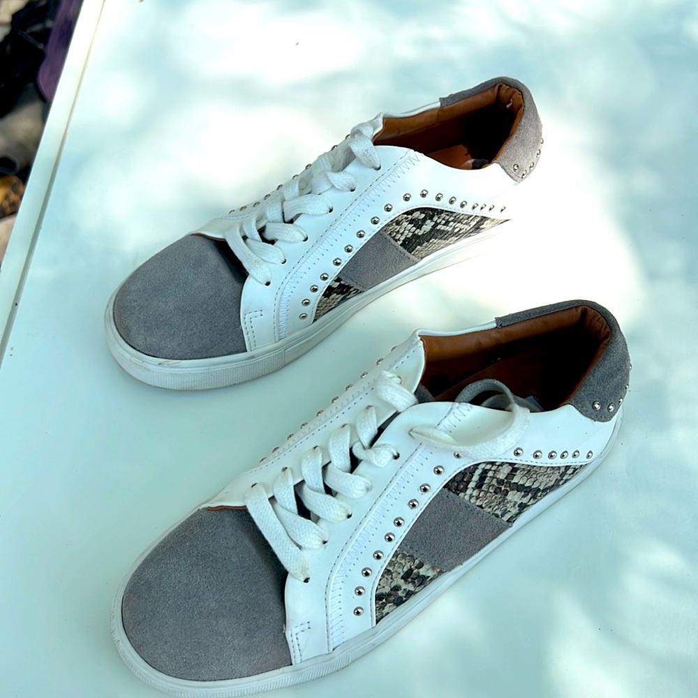 Steve Madden Sneakers